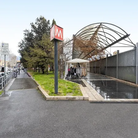 Gasthuis Flowery Rainbow Rome
