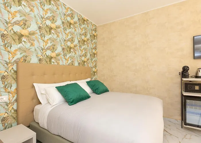 Flowery Rainbow Rome