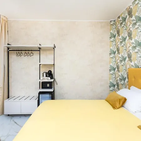 Flowery Rainbow Гостевой дом Рим